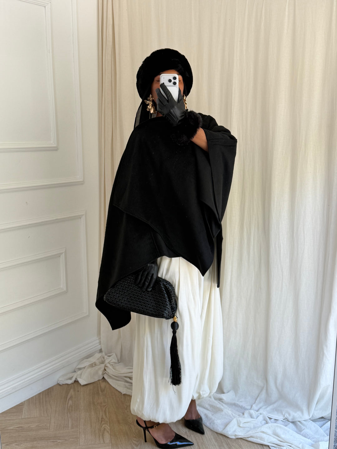 CAPE PREMIUM LUXURY NOIRE