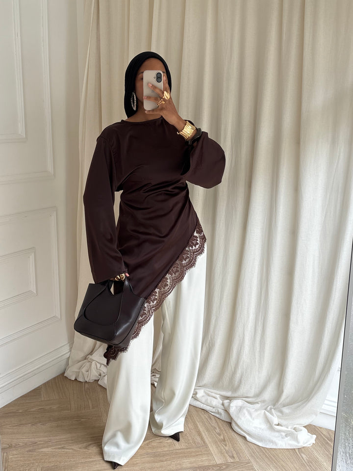 BLOUSE LONGUE SATINÉE DENTELLE MARRON