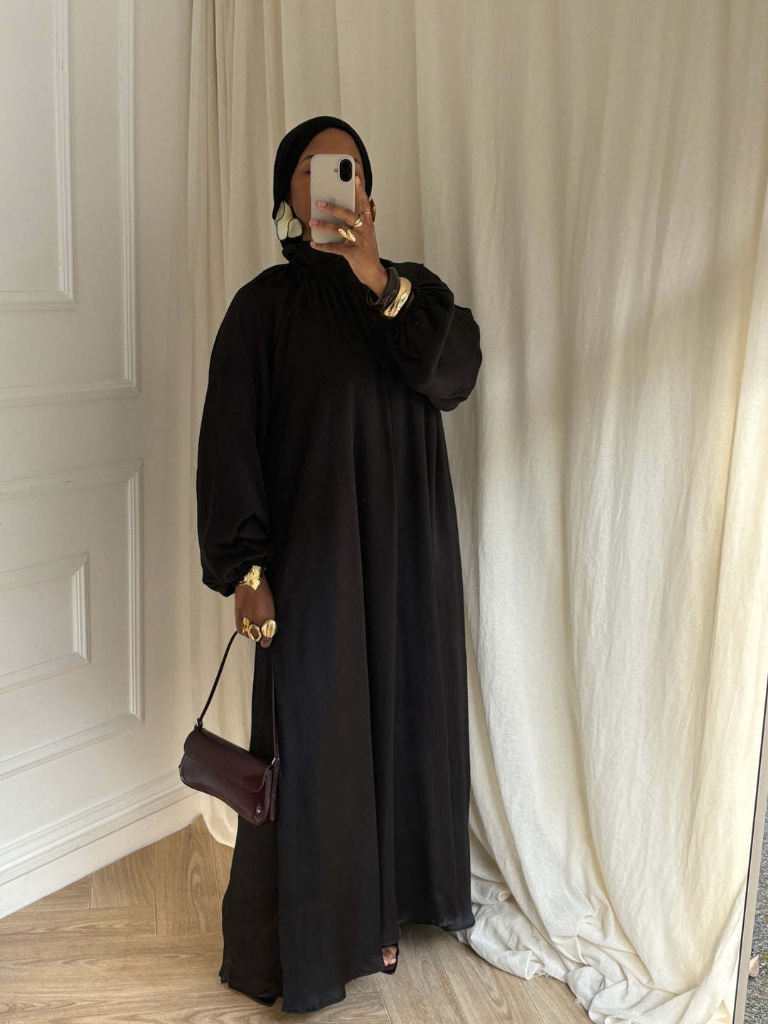 ROBE PRESTIGE MANCHES BOUFFANTES NOIRE
