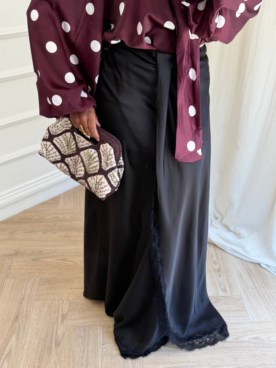 MAXI JUPE SATIN DENTELLE NOIRE