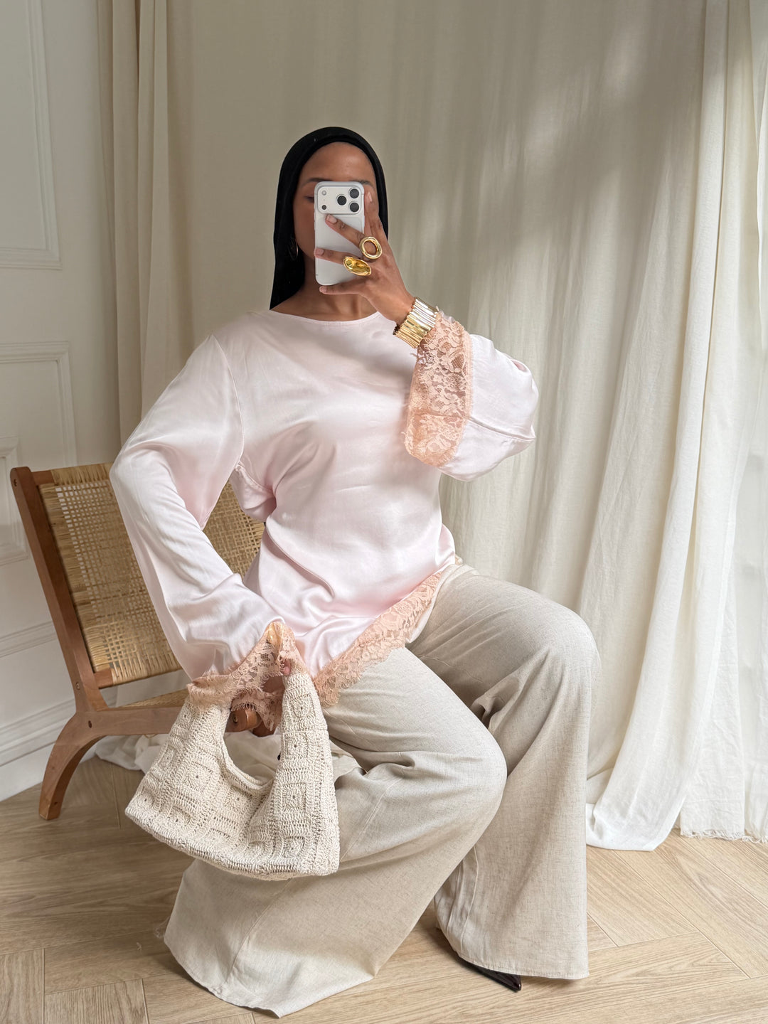 BLOUSE ASYMÉTRIQUE  DENTELLE ROSE POUDRÉ