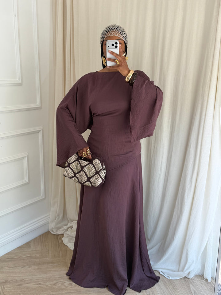 ENSEMBLE FLUIDE ET ASYMÉTRIQUE PRUNE