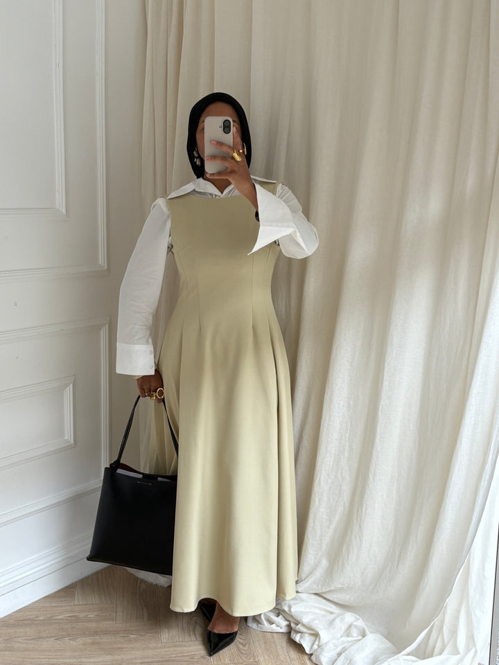 ROBE TAILLEUR VERT AMANDE