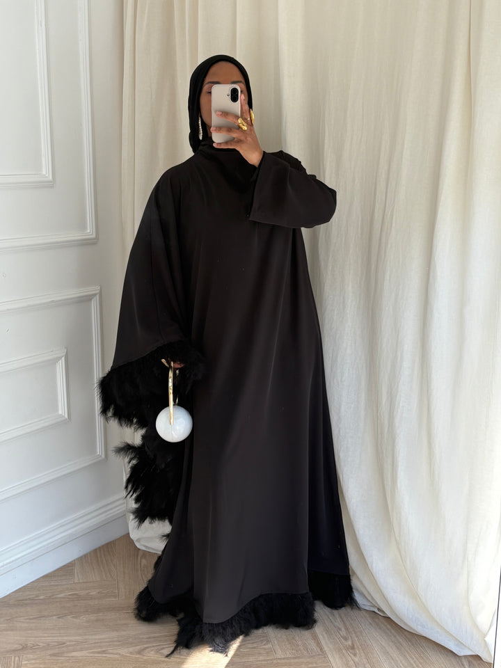 ROBE CAPSULE PLUME NOIRE ( qualité luxe)