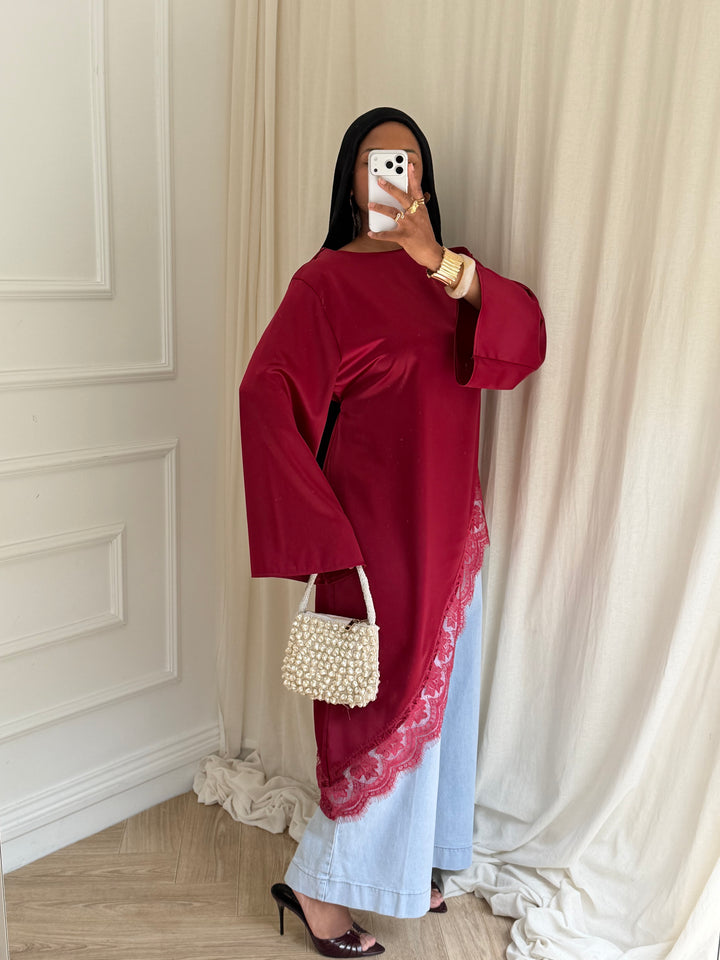 BLOUSE longue satinée DENTELLE ROUGE