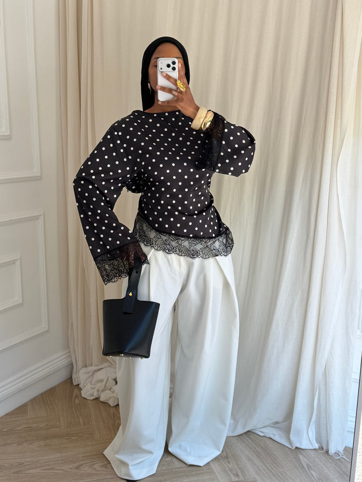 BLOUSE COURTE À POIS NOIRE