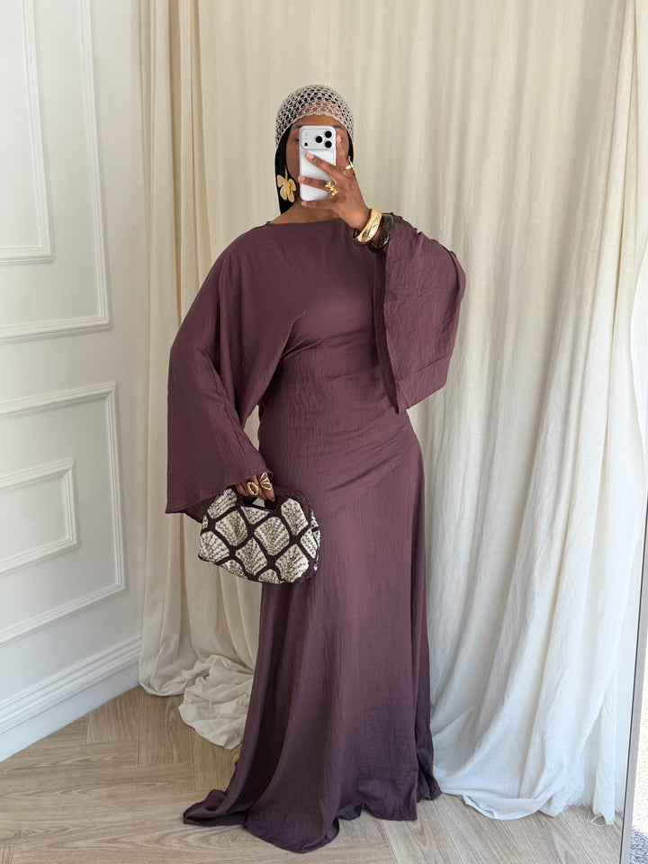 ENSEMBLE FLUIDE ET ASYMÉTRIQUE PRUNE