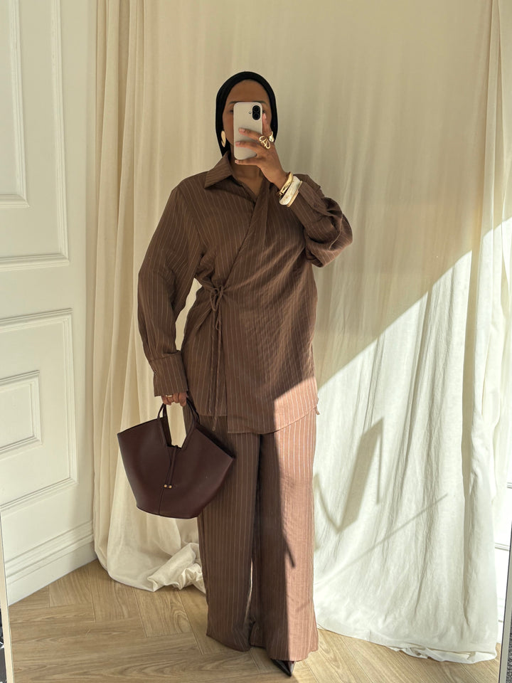 ENSEMBLE À RAYURES MARRON