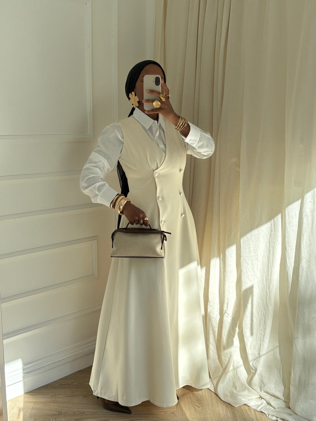 ROBE TAILLE SANS MANCHE CRÈME