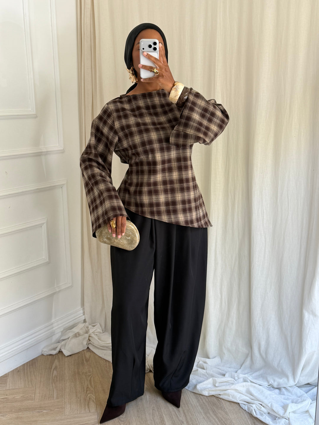 BLOUSE À CARREAU ASYMÉTRIQUE MARRON