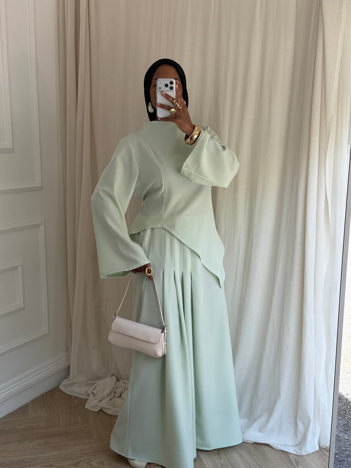 ENSEMBLE ASYMETRIE JUPE VERT PASTEL