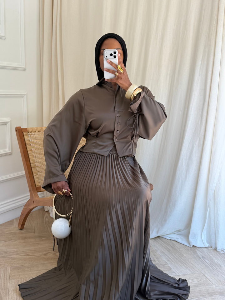ENSEMBLE JUPE SATIN ET PLISSÉE TAUPE FONCÉ