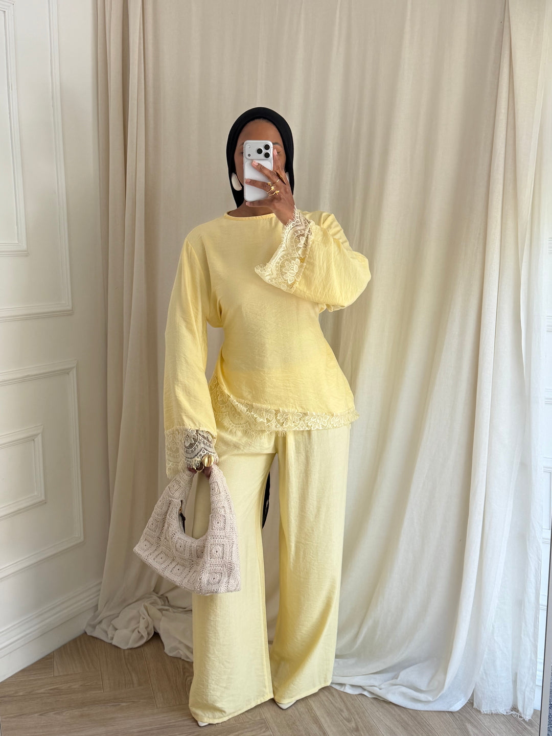 ENSEMBLE PANTALON DENTELLE JAUNE