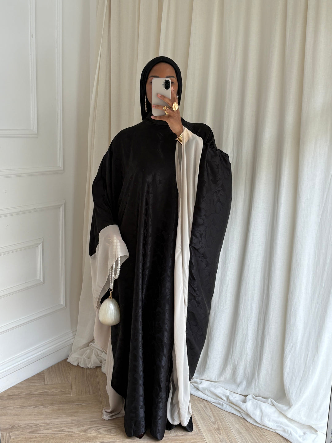 ABAYA SATIN ORIENT NOIRE