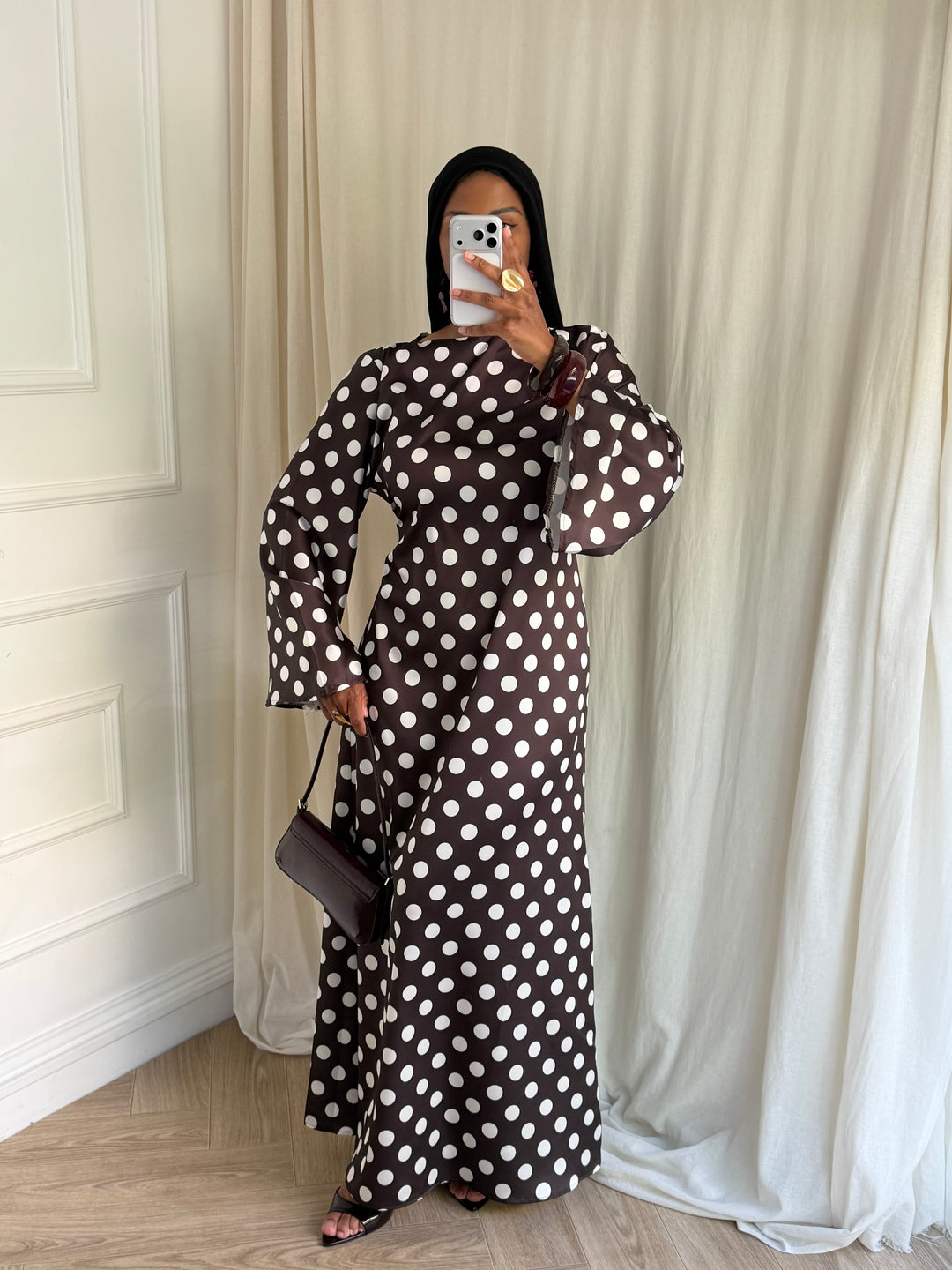 ROBE À GRAND POIS MARRON
