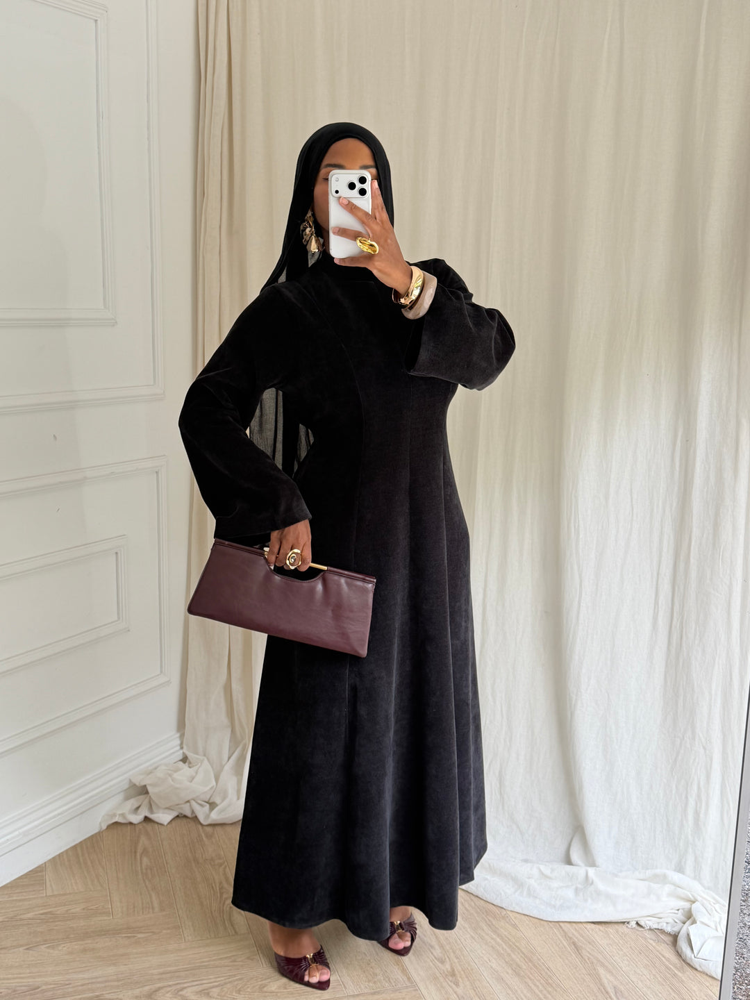 ROBE STYLE VELOURS NOIRE