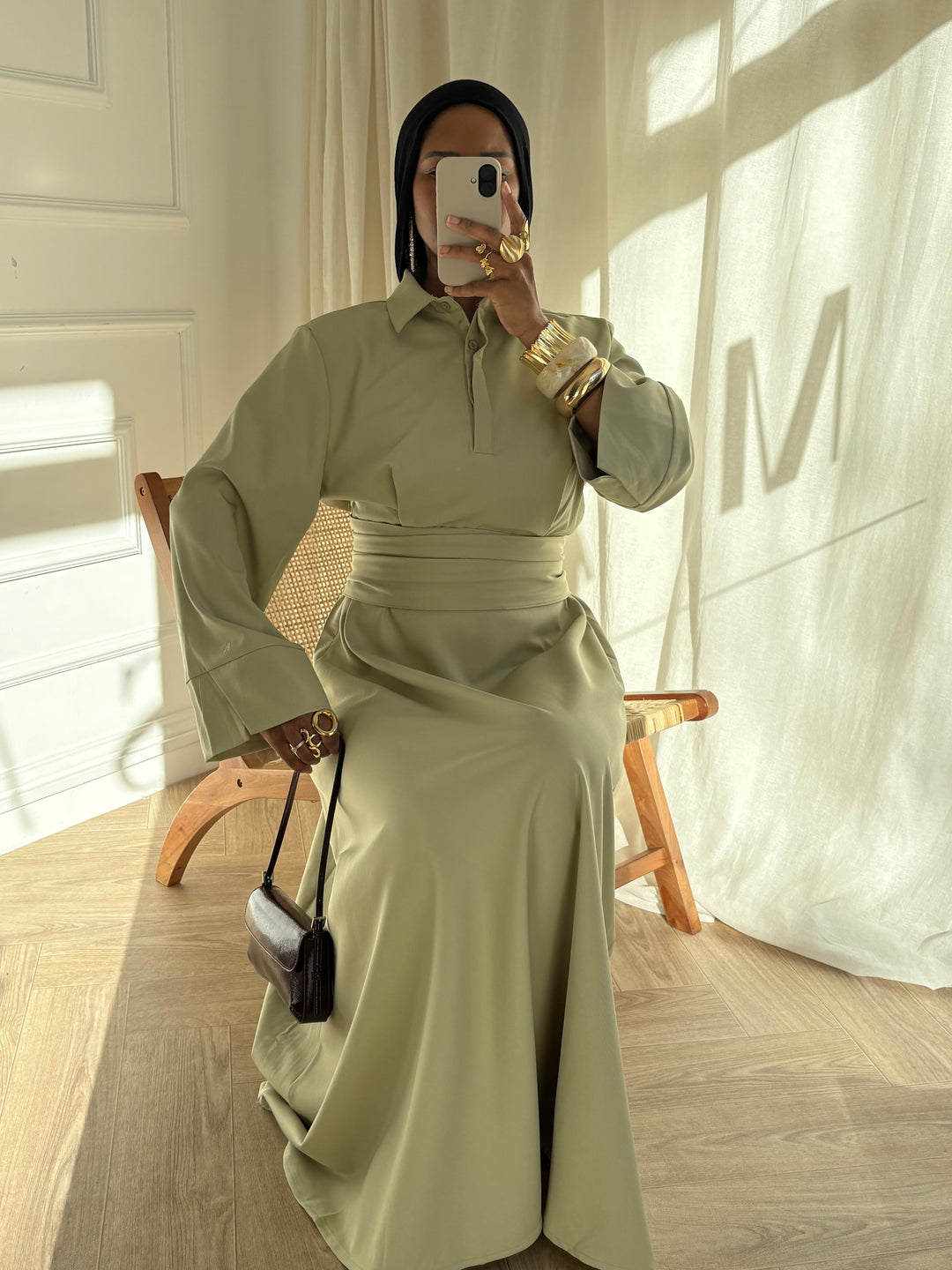 ROBE AVEC CEINTURE VERT