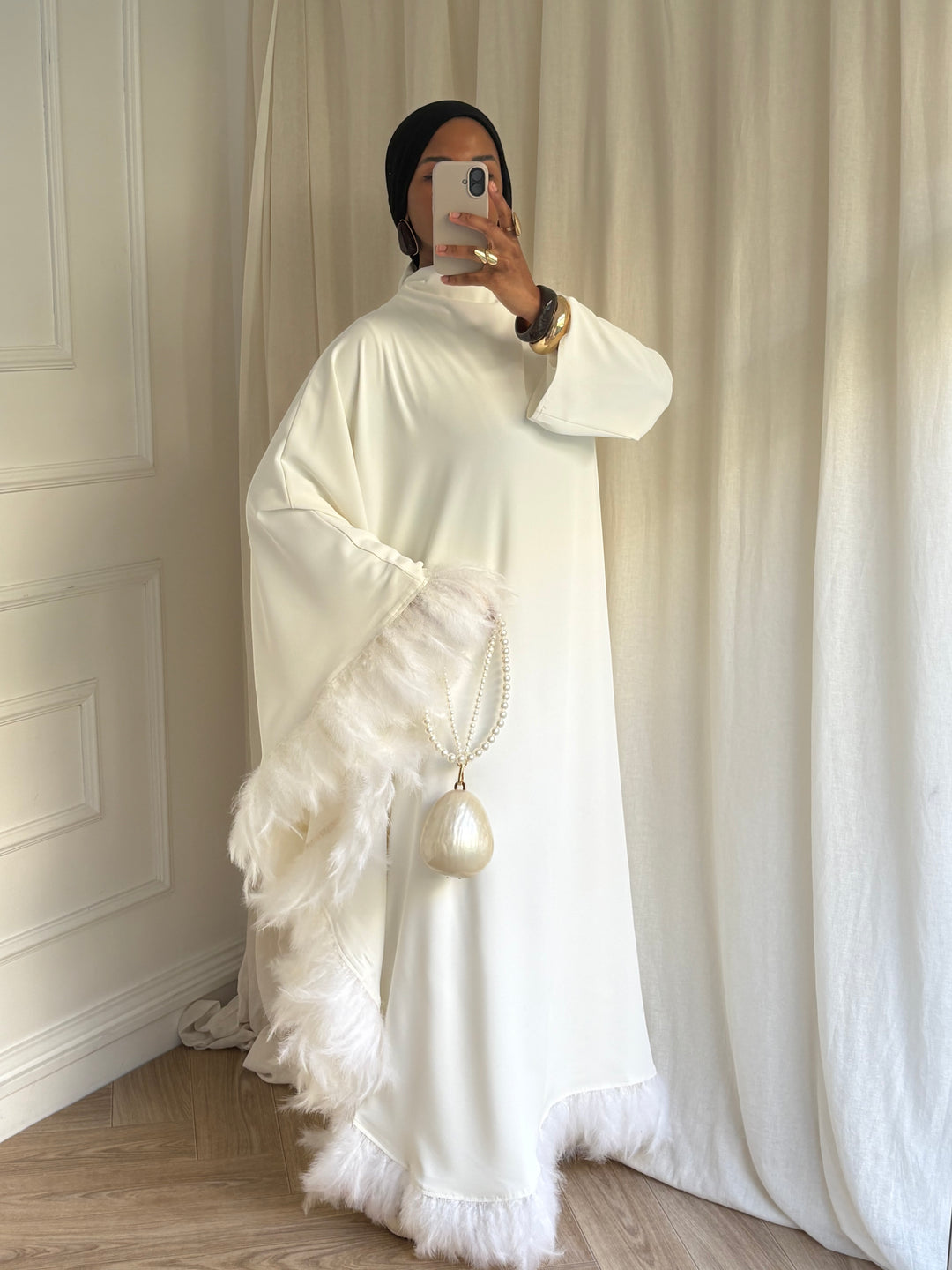 ROBE CAPSULE PLUME BLANCHE ( qualité luxe)