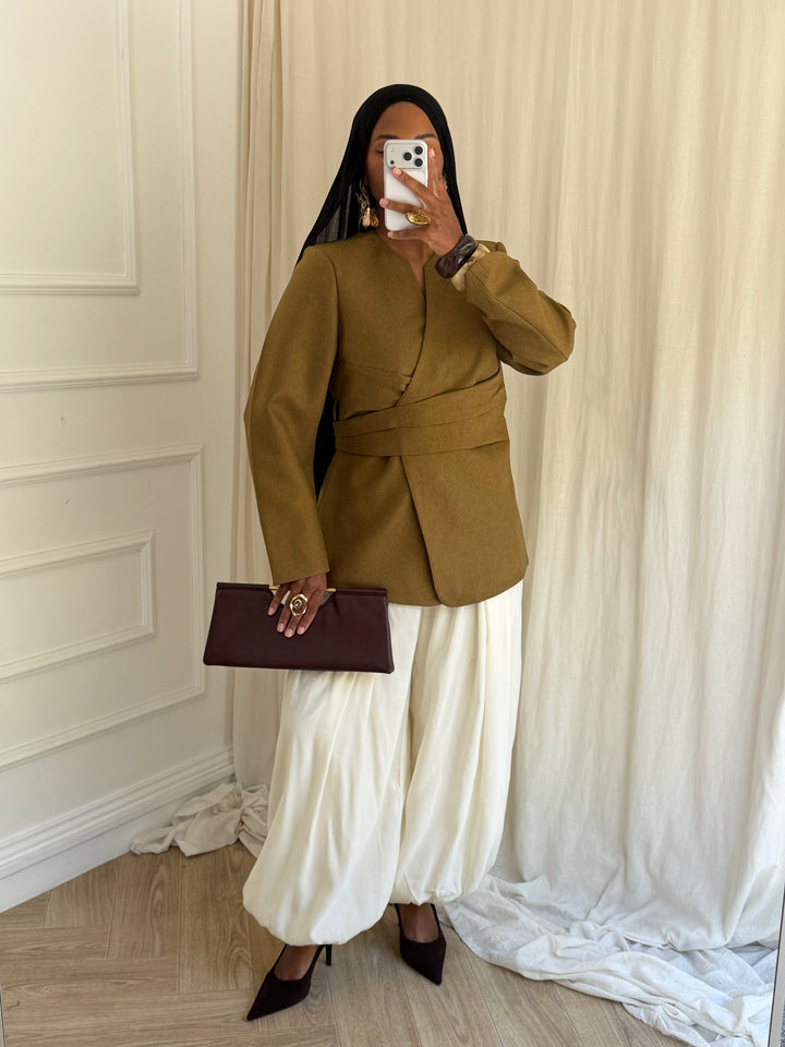 BLAZER CINTRÉ AJUSTABLE OLIVE