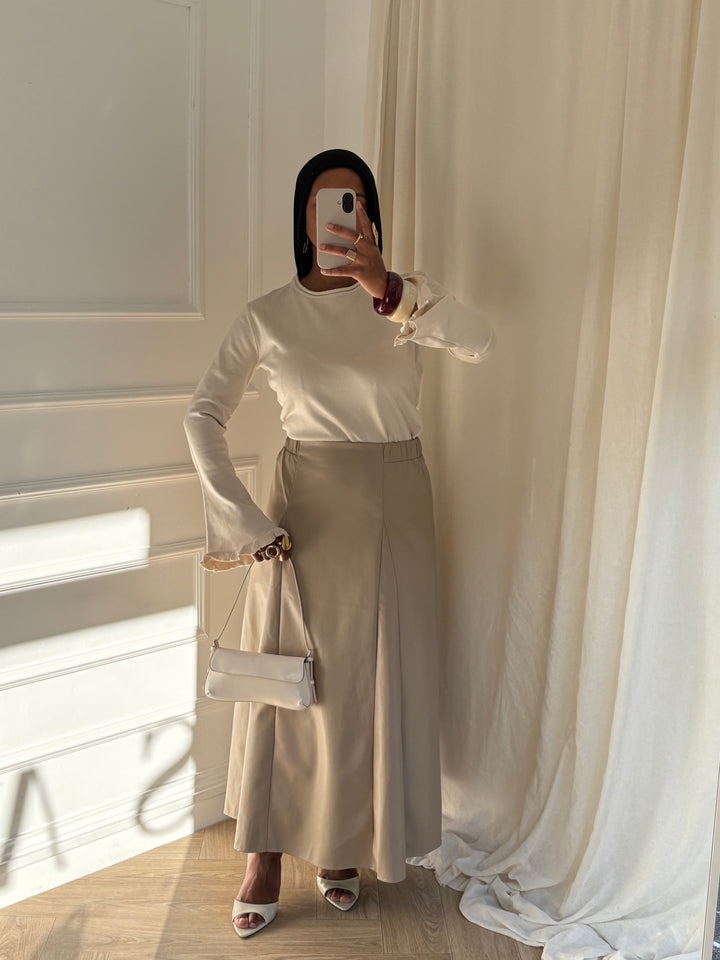 MAXI JUPE ÉVASÉE EN SIMILICUIR BEIGE