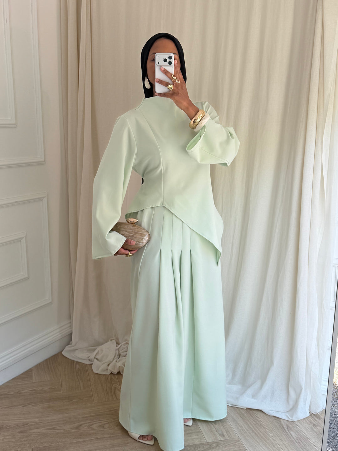ENSEMBLE ASYMETRIE JUPE VERT PASTEL