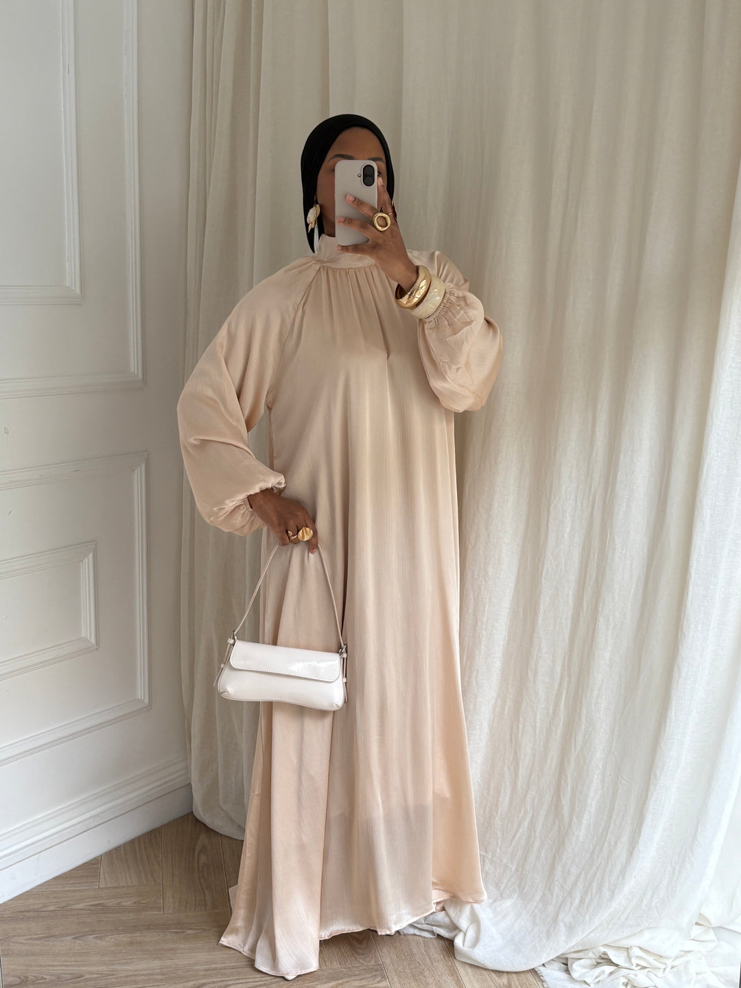 ROBE PRESTIGE MANCHES BOUFFANTES BEIGE