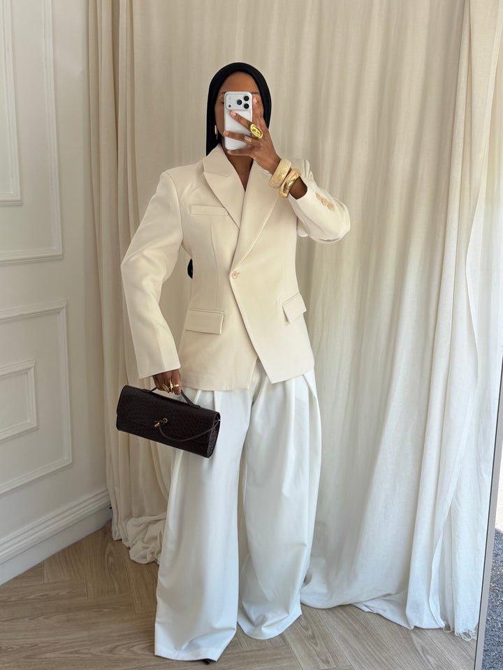 BLAZER SCUPTURAL CRÈME