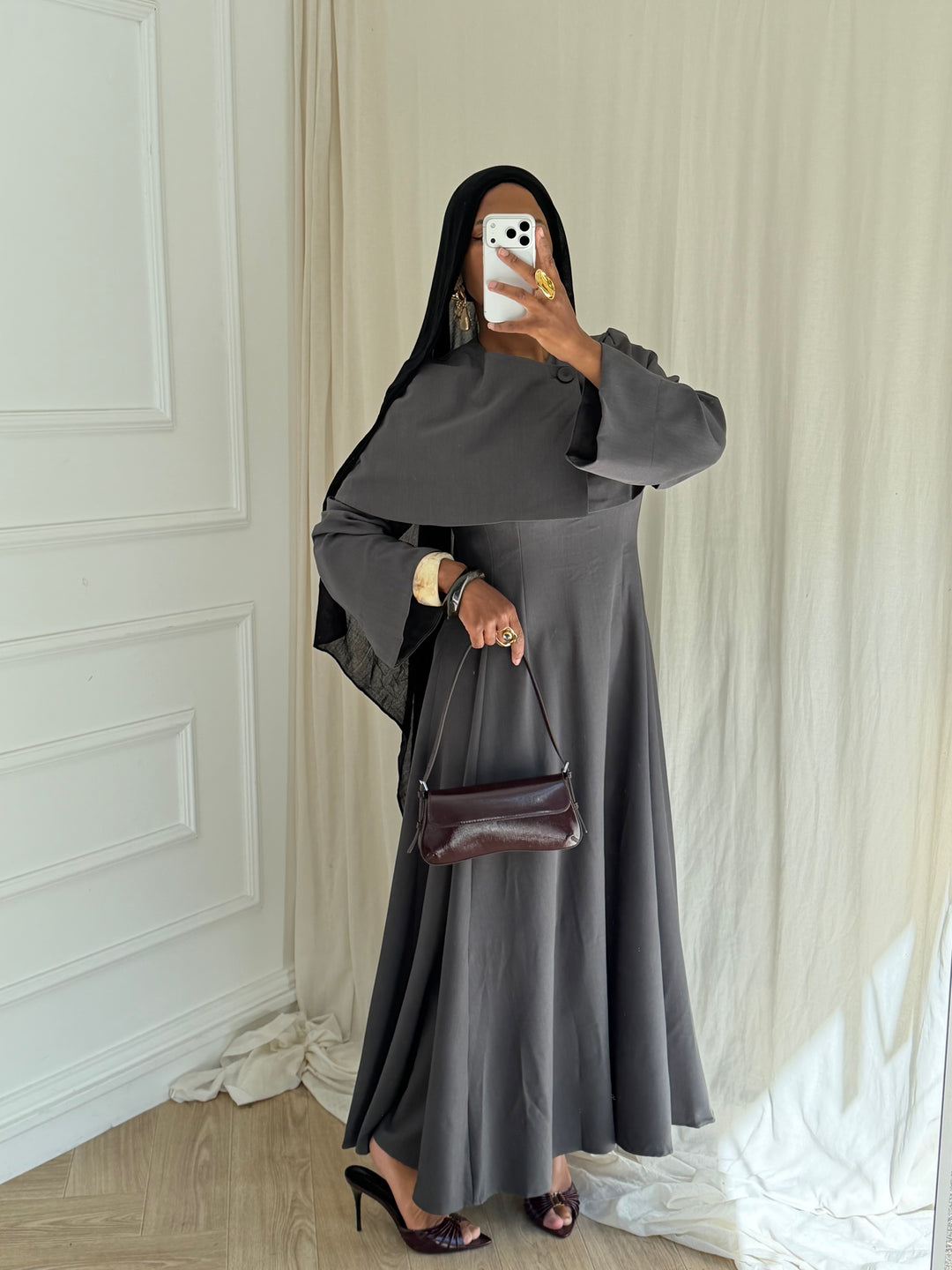 ROBE BUSHRA GRISE