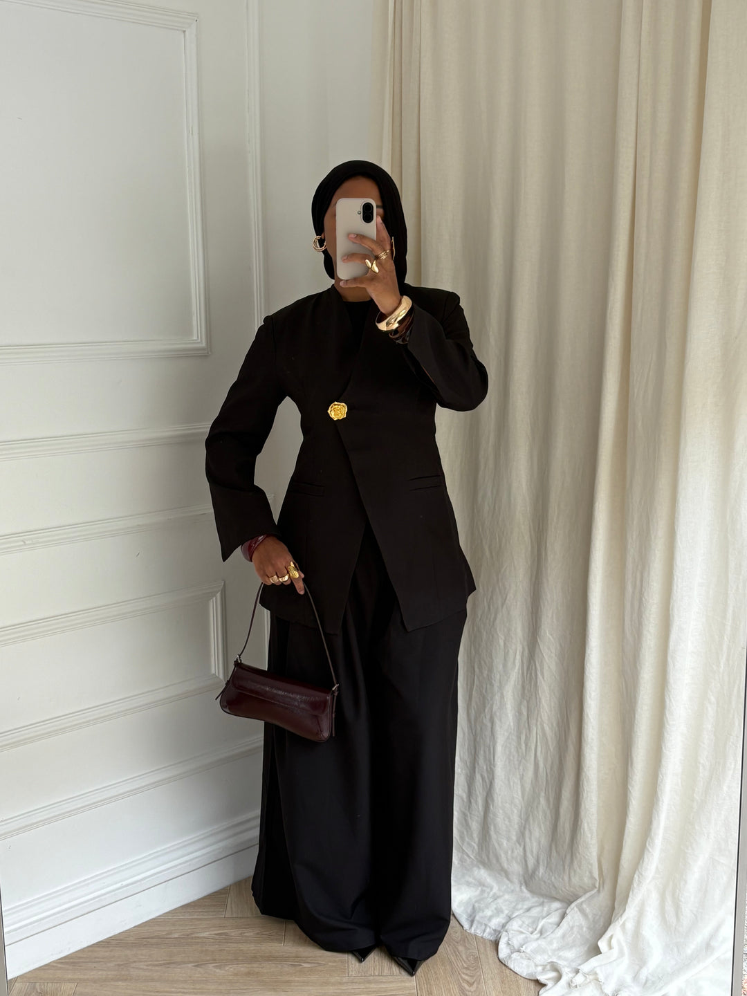 BLAZER CINTRÉ BOUTON OR NOIR