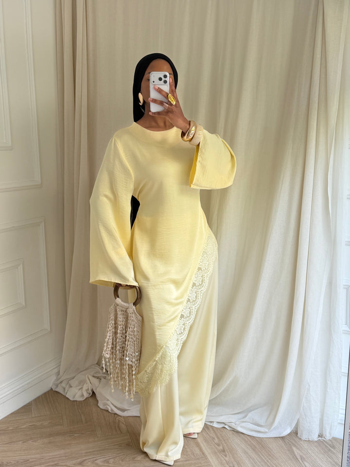 BLOUSE longue satinée DENTELLE JAUNE