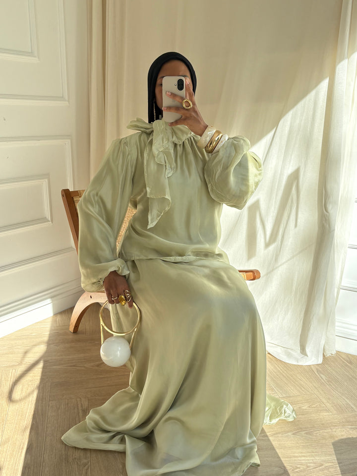 ENSEMBLE BLOUSE ET JUPE ORGANZA OLIVE