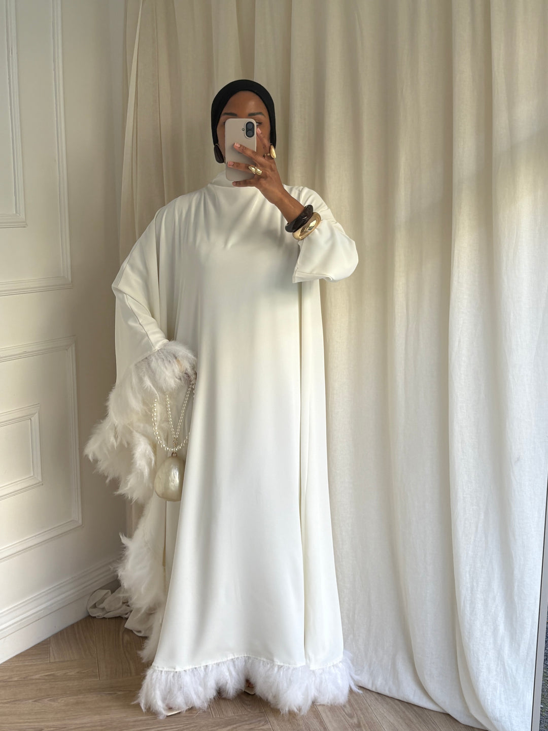 ROBE CAPSULE PLUME BLANCHE ( qualité luxe)