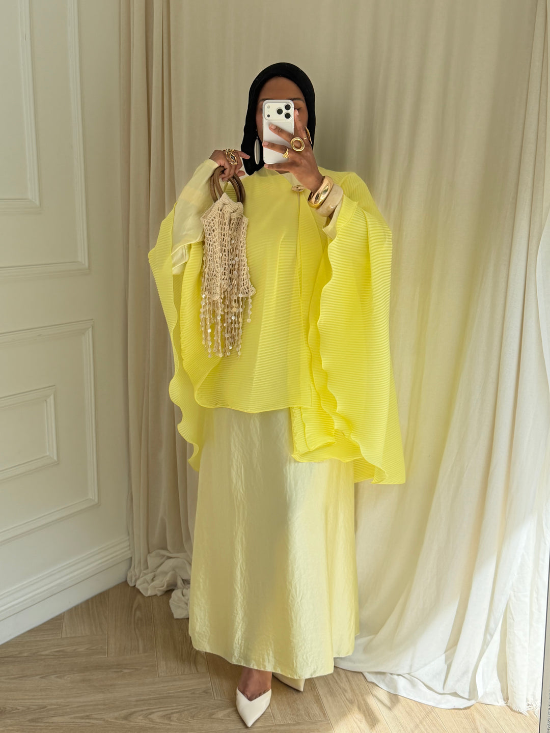 ENSEMBLE ROBE CAPE JAUNE