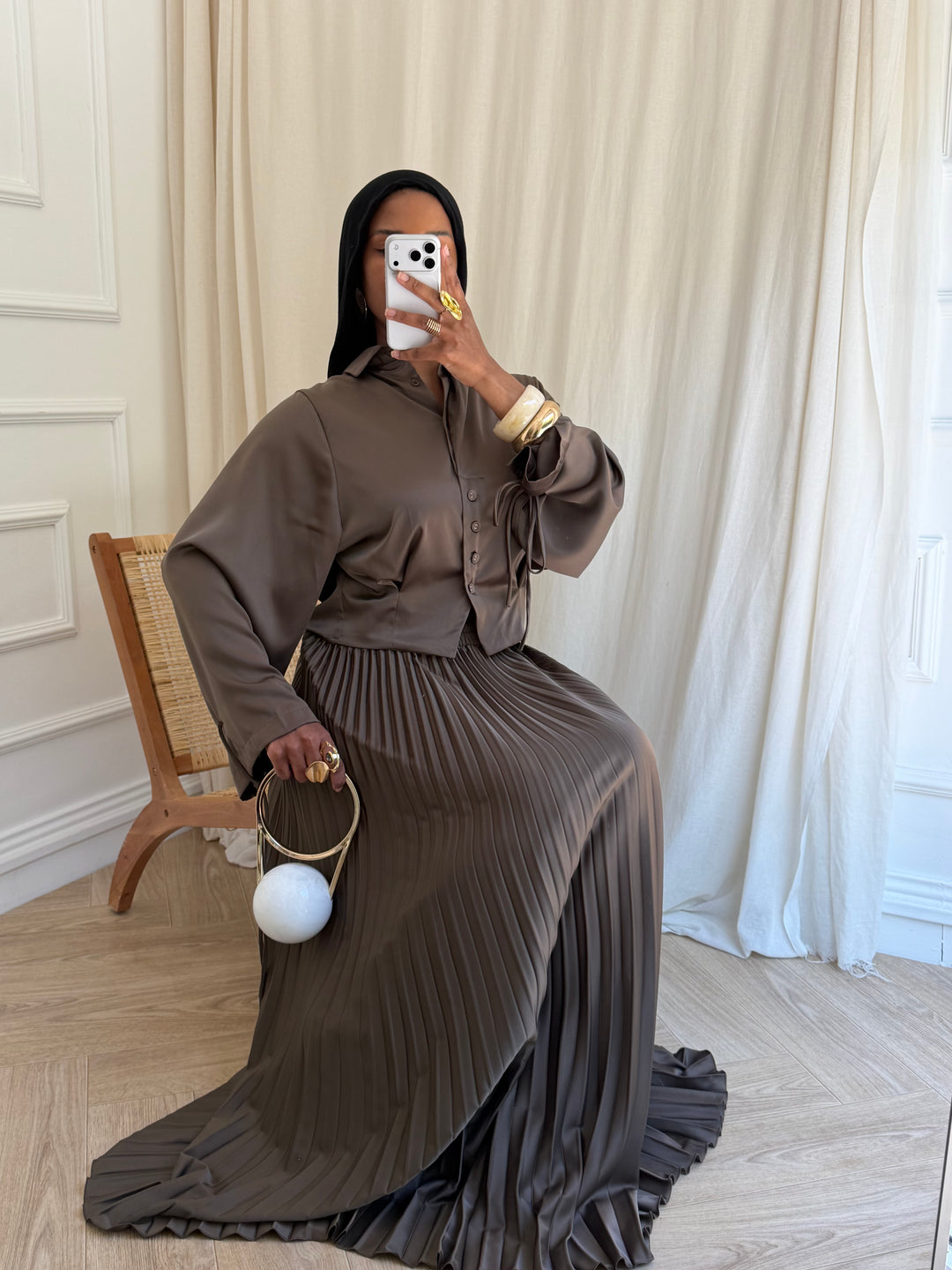 ENSEMBLE JUPE SATIN ET PLISSÉE TAUPE FONCÉ
