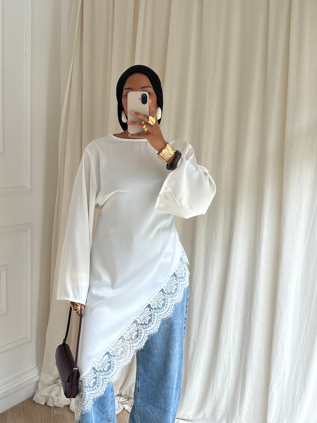 BLOUSE LONGUE SATINÉE DENTELLE BLANCHE