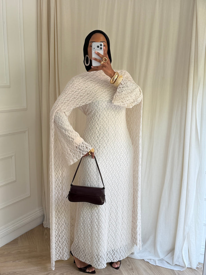 ROBE EN DENTELLE CRÈME