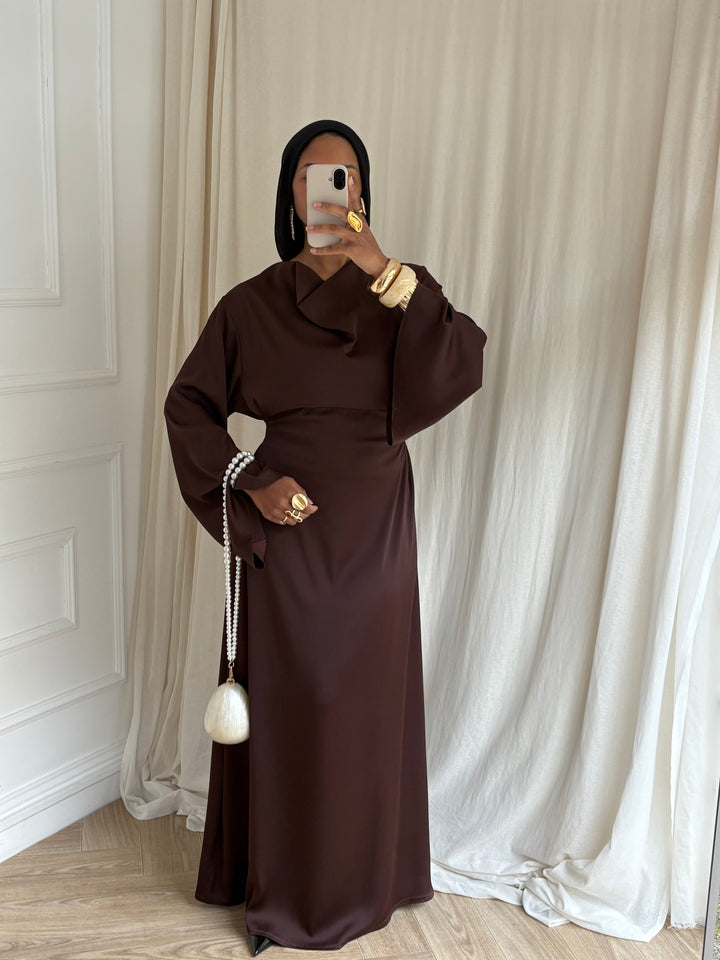 ROBE CINTRÉ MANCHES ÉVASÉES CHOCOLAT
