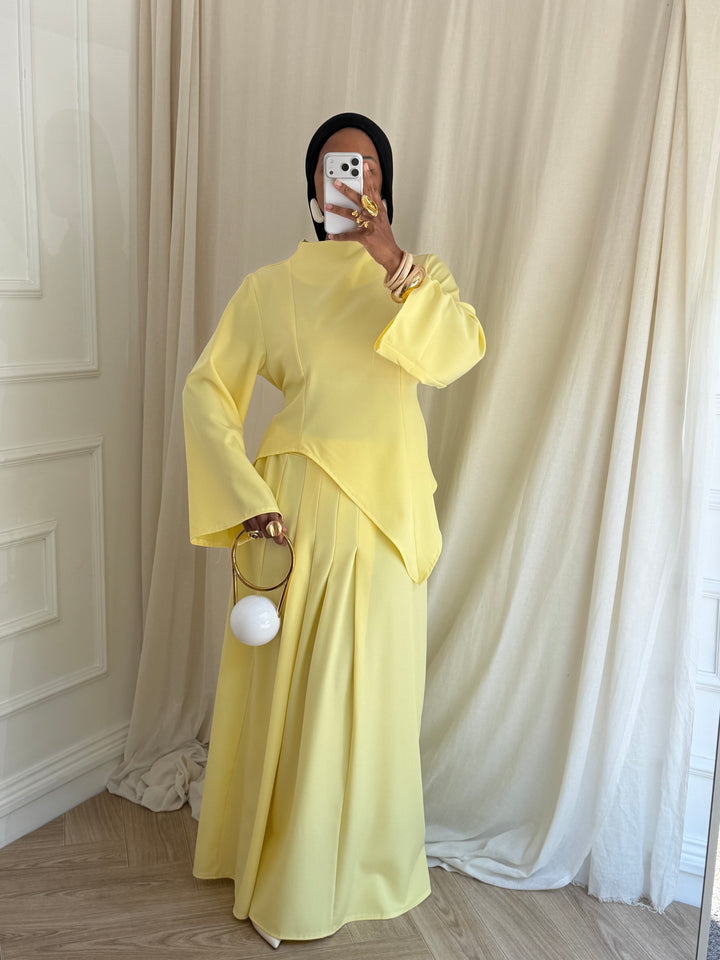 ENSEMBLE ASYMETRIE JUPE JAUNE FONCÉ