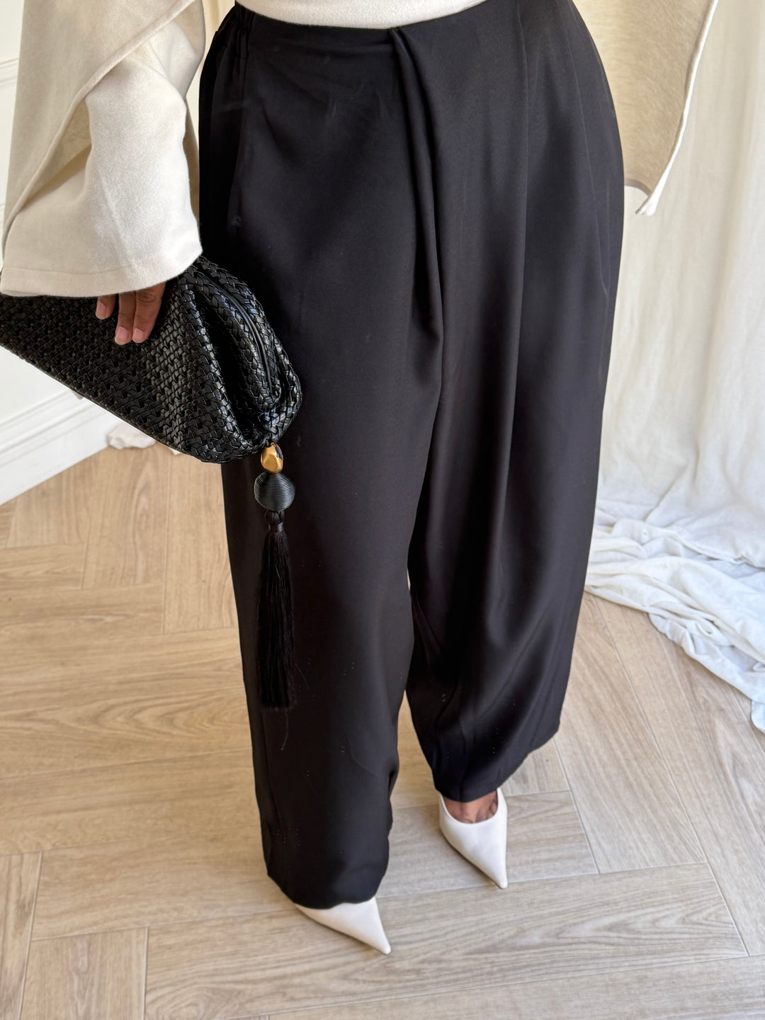 PANTALON BAREL DRAPÉ NOIR