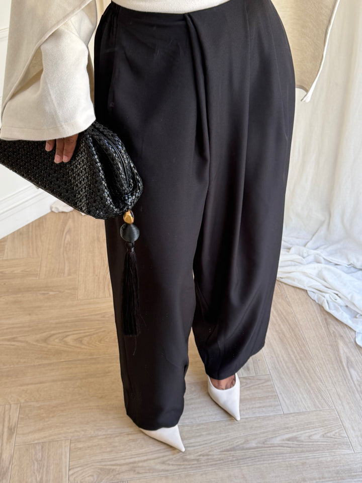 PANTALON BAREL DRAPÉ NOIR