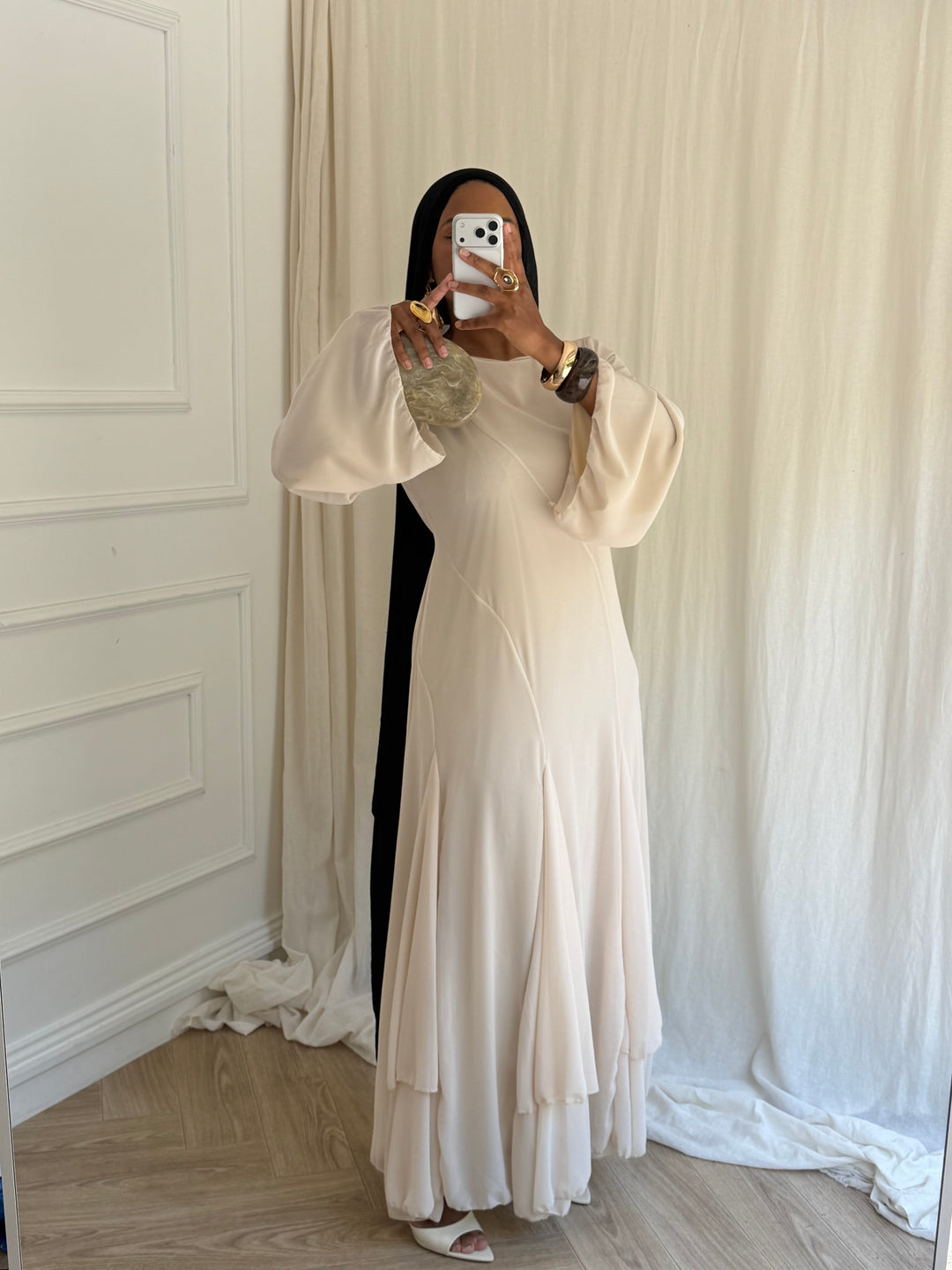 ROBE RINYA