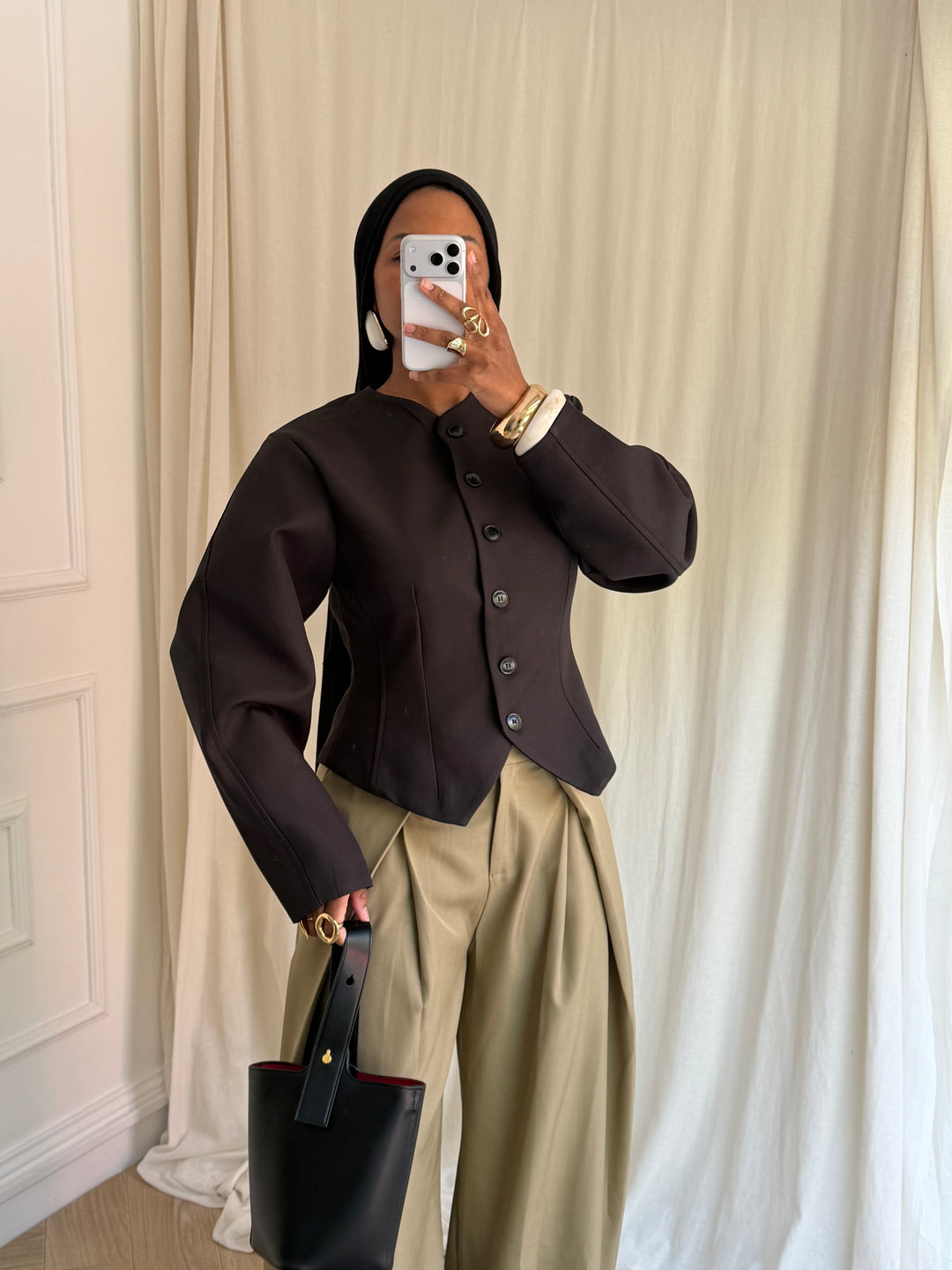 VESTE COURTE GLAMOUR NOIRE