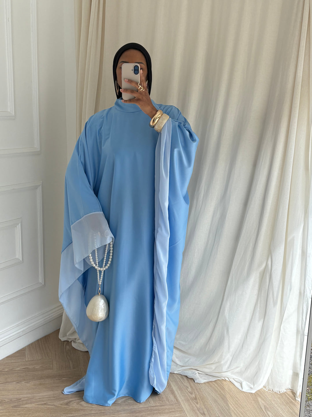 ABAYA SATIN BLEU BABY