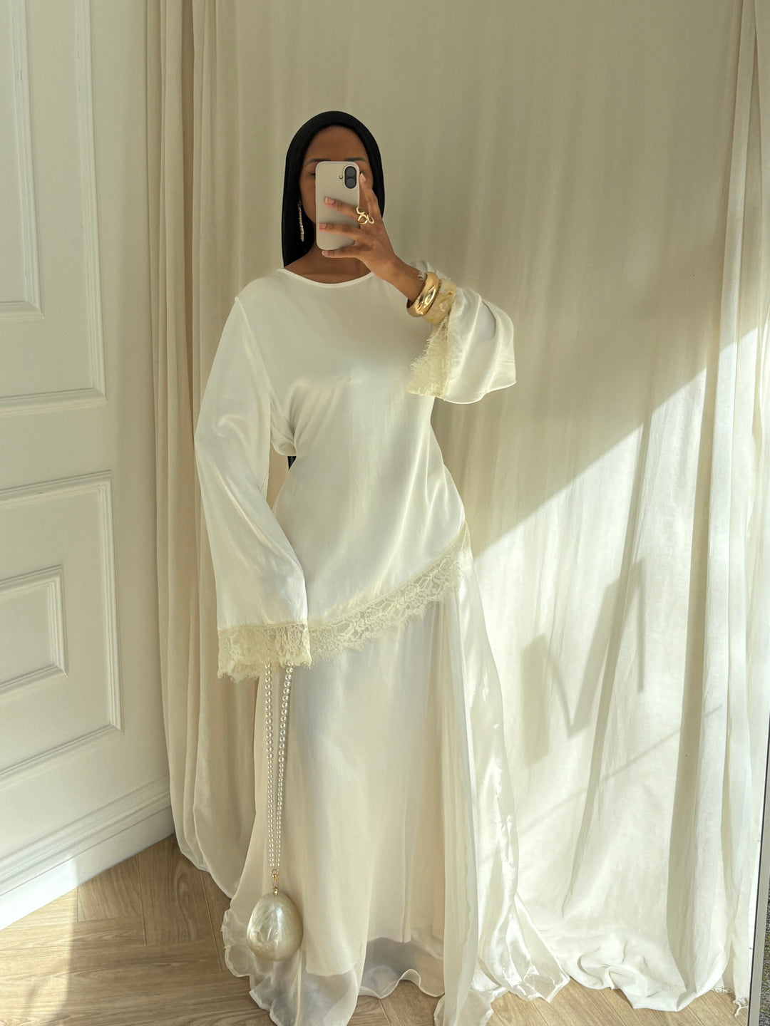 BLOUSE ASYMÉTRIQUE  DENTELLE BLANC