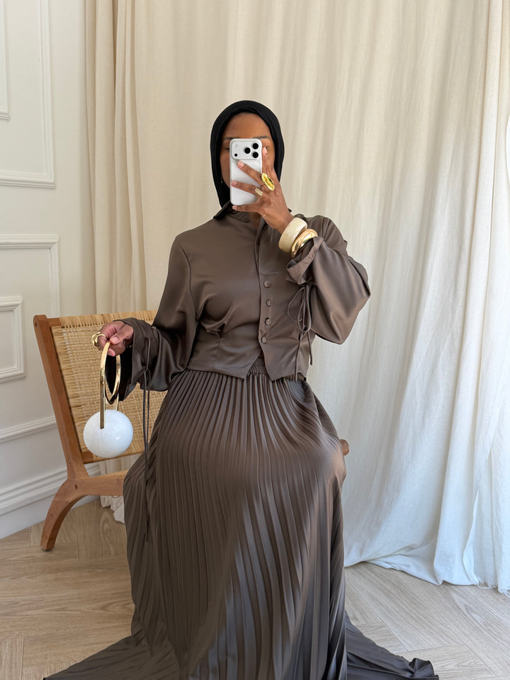 ENSEMBLE JUPE SATIN ET PLISSÉE TAUPE FONCÉ