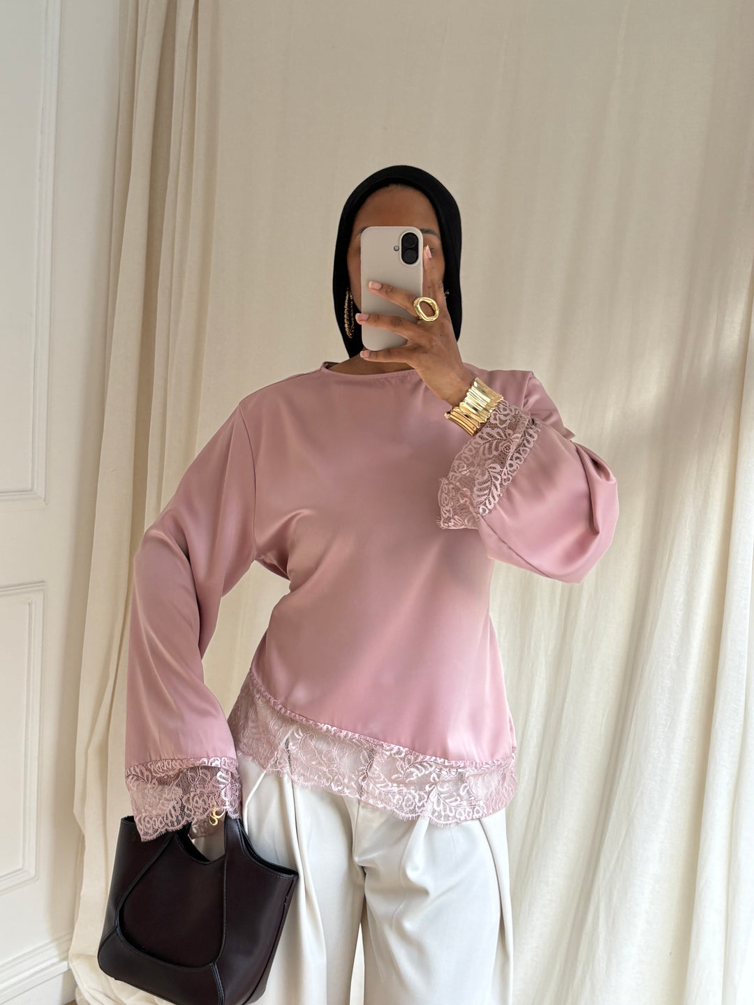 BLOUSE SATINÉE DENTELLE ROSE