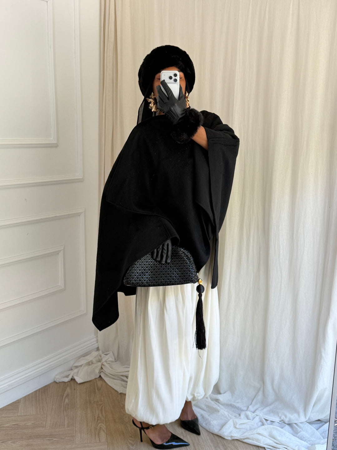 CAPE PREMIUM LUXURY NOIRE