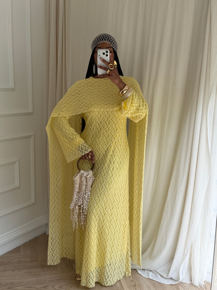 ROBE EN DENTELLE JAUNE