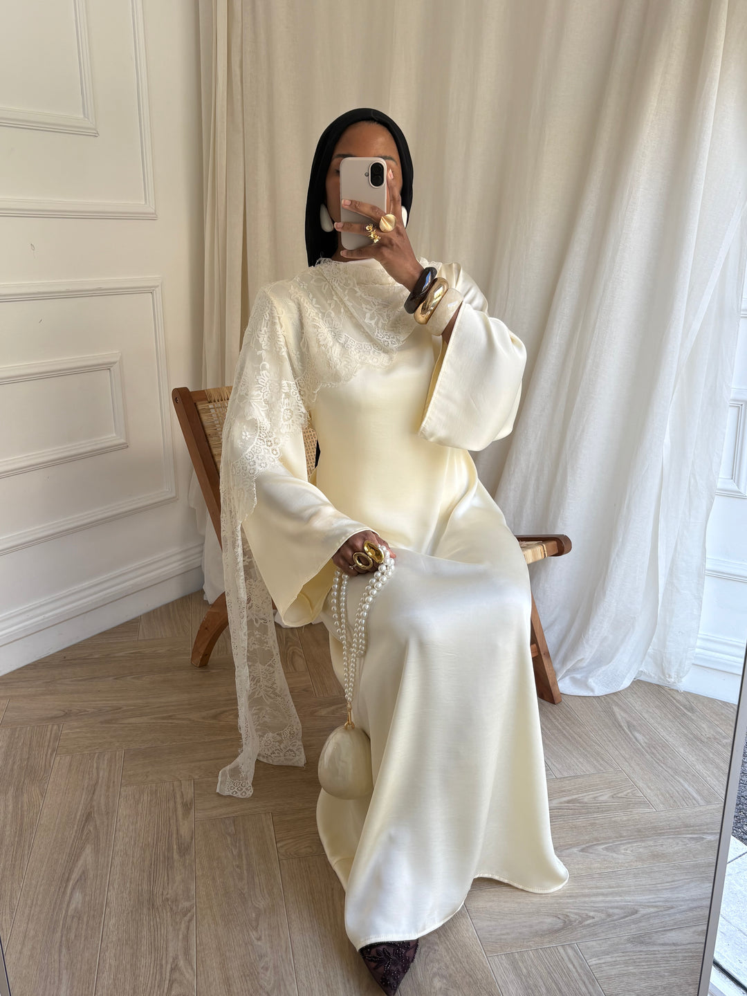 ROBE DENTELLE CAPE CRÈME
