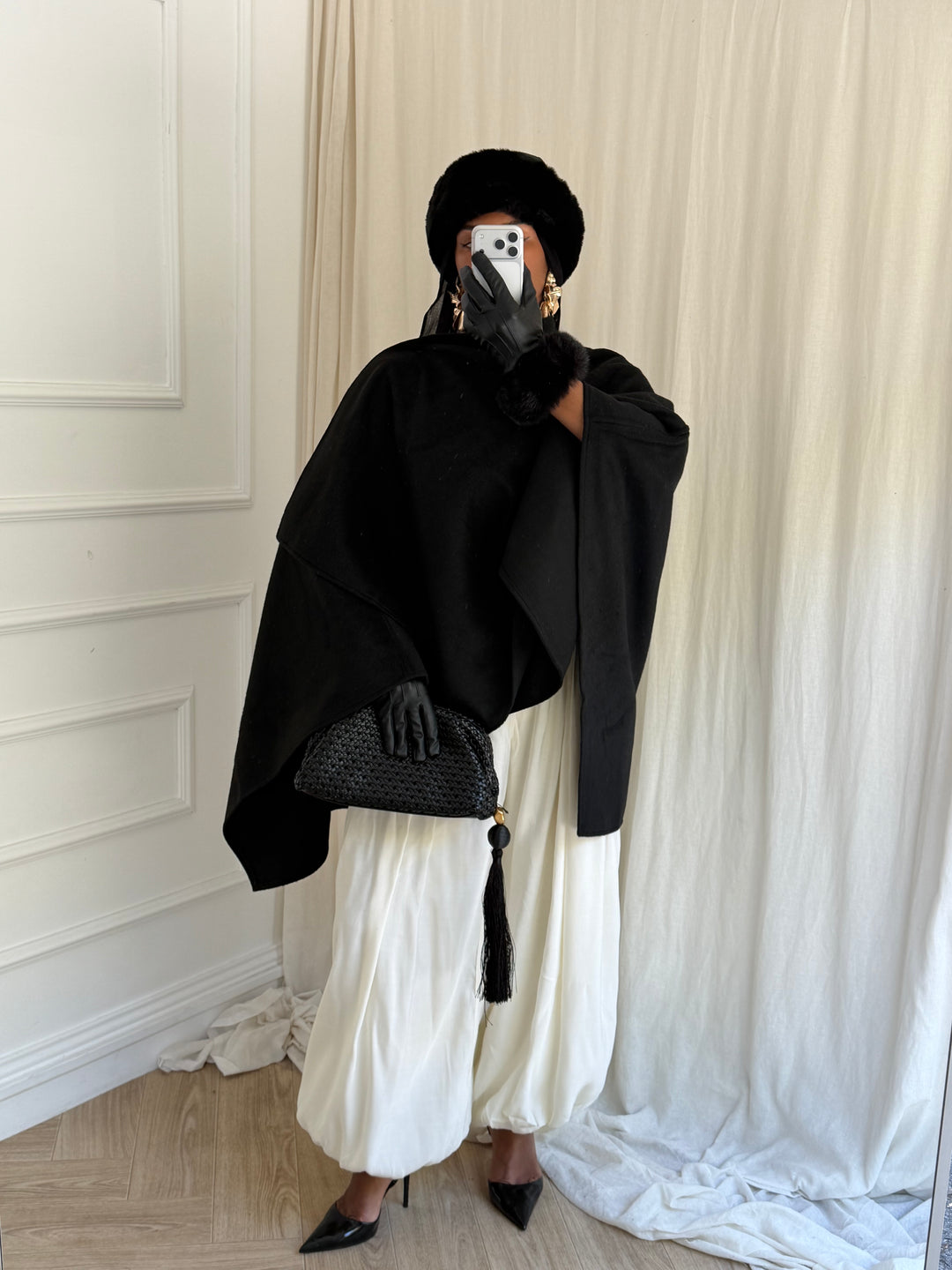 CAPE PREMIUM LUXURY NOIRE